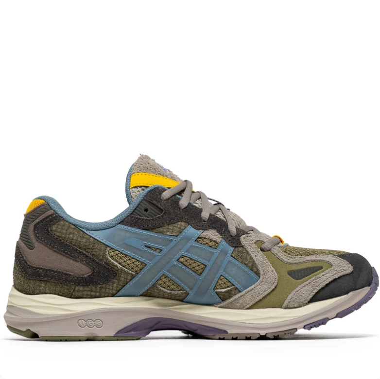 ASICS Low-Top Sneakers in Olive Green & Dusty Blue